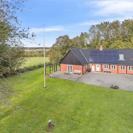 Sigbritt - 3-7km From The Sea By Interhome * Neksø